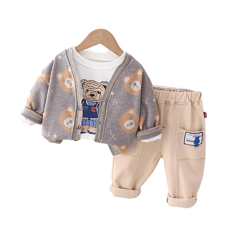 Boys' 2023 Korean-Style Spring/Autumn Casual Three-Piece Sweater Suit – Trendy and Cool.