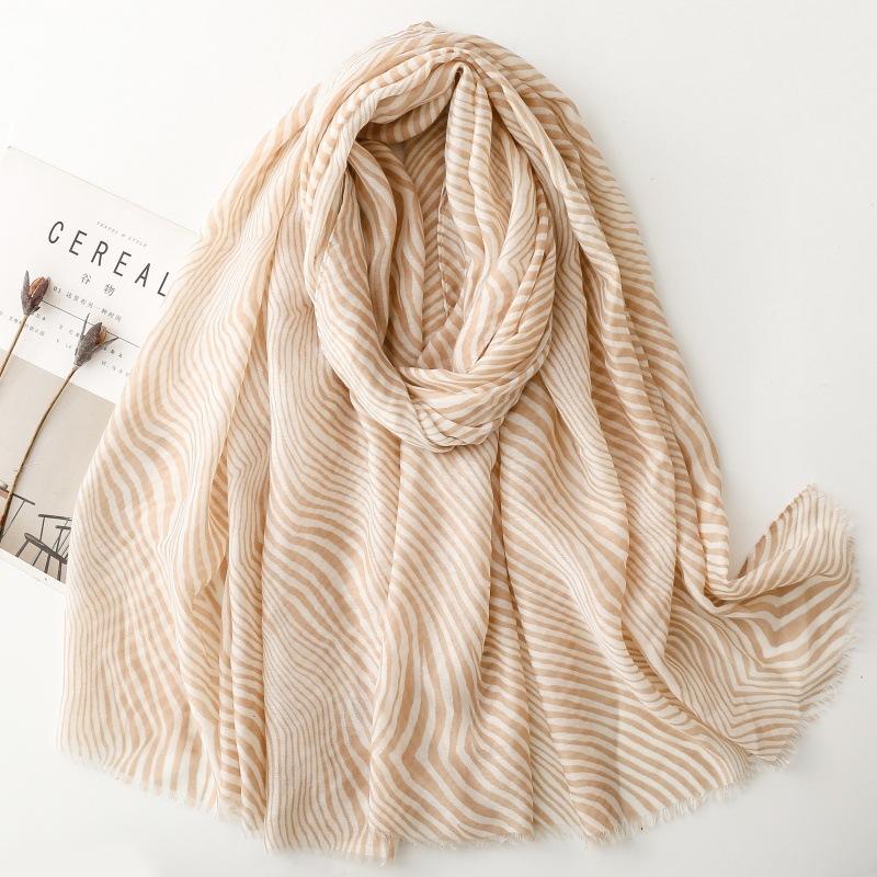 Elegant Women Silk Scarf Wrap Shawls Vintage Striped Print Sunscreen Bandanas Hijab Mujer Boho Scarve Pareo Casual Fashion New