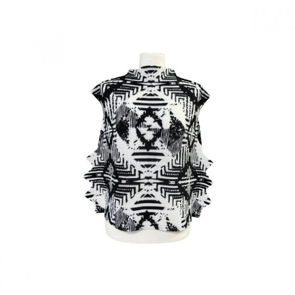 La Vita Junko Diamond Geometric Print Durie Sleeveless Top  Ltsts21p 