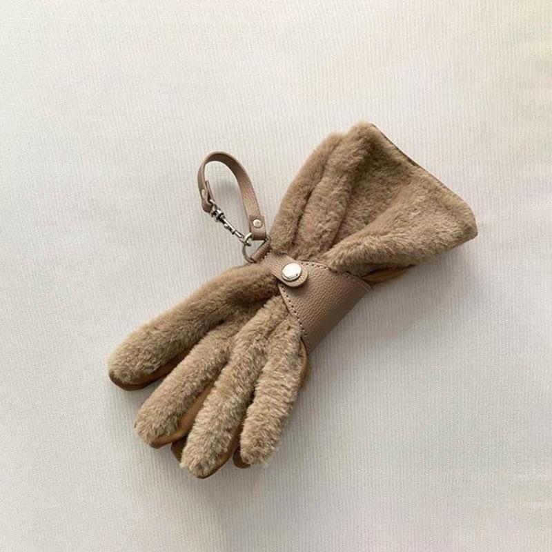 Anti-Lost Pu Hat Clip Travel Sunglasses Clip Portable Outdoor Hat Gloves Scarf Handbag Keychain Clip Organizer