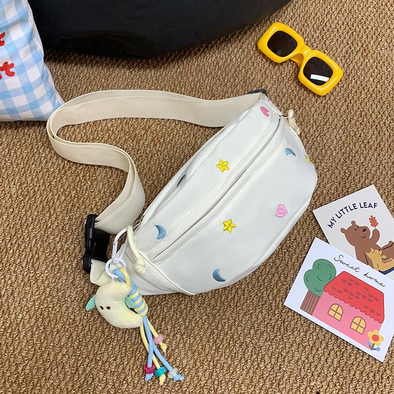 Breast bag women's Japanese cute embroidered fanny pack simple and lightweight shoulder small backpack women's leisure sports student messenger bag