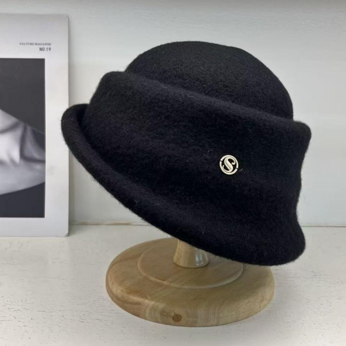 

Hepburn style elegant wool top hat women s autumn and winter temperament advanced sense bucket hat warm versatile golden hat M（55-58cm） чорний