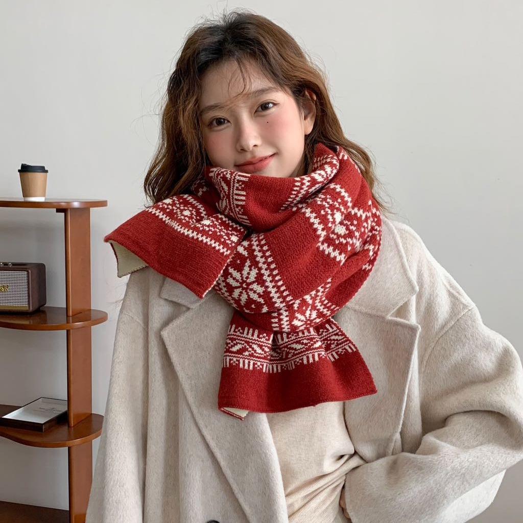 

Red Christmas Knitted Scarf for Women in Winter Retro Versatile Warm Student Couple High End Birthday Gift Scarf 170*30cm