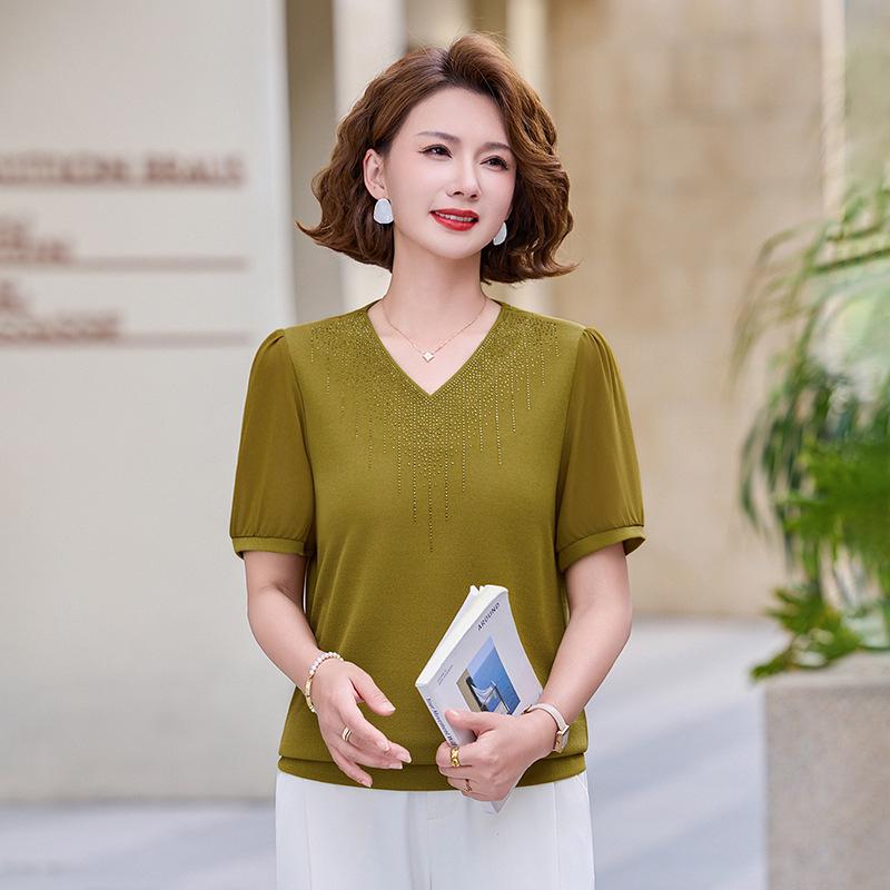 

Summer V-neck Rhinestone Short Sleeve Casual Top for Middle-aged and Elderly Women - Loose, Breathable Base Layer 5XL [recommended for 75-82.5 kg]
