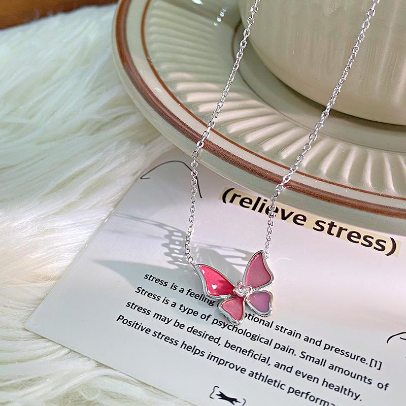 Sweet and Fresh Forest Style Pink Butterfly Necklace, Niche Design, Versatile Daily Collarbone Chain