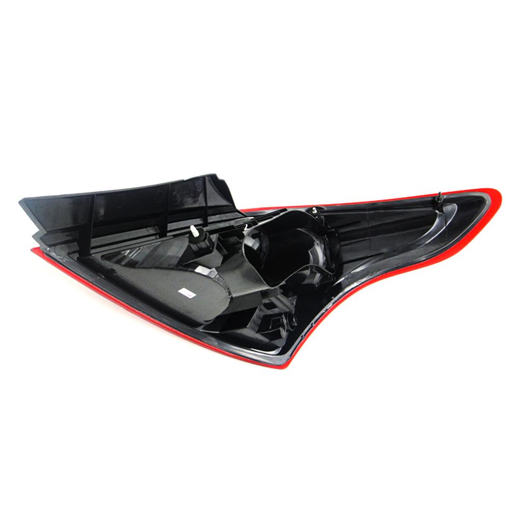 Compatible with Nissan Sunny 2011-2017 Rear Tail Light Assembly: Brake, Reverse, Turn Signal Lights.