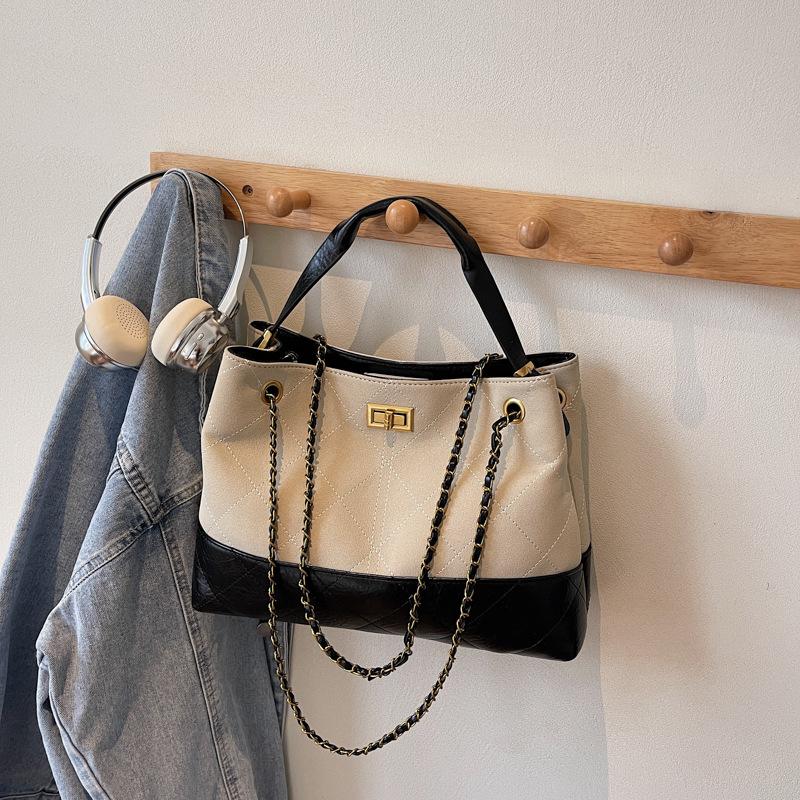 Bolsa de mão de alto valor para mulheres, outono, nova, moderna, com corrente de diamantes, bolsa de ombro, bolsa tote de grande capacidade para mulheres
