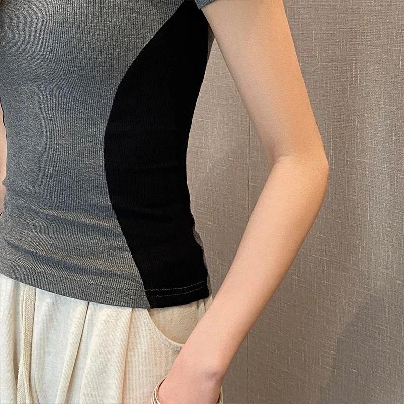 New V-neck Color-blocking Short-sleeved T-shirt for Women In Spring and Summer Slim Base Shirt Design Top