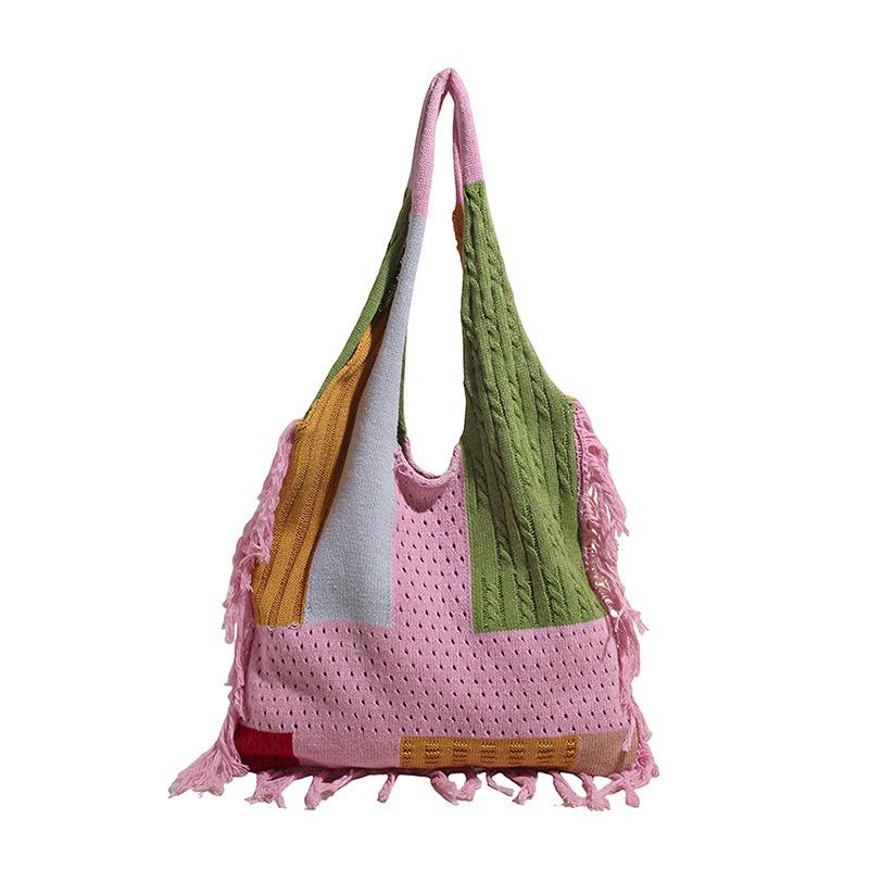 

Летняя новая вязаная сумка большой вместимости с контрастной цветной вставкой, женская модная сумка через плечо с бахромой one size fits all розовый