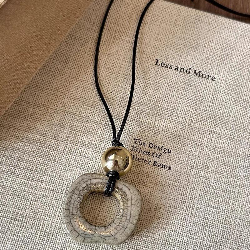 Korean Irregular Pendant Necklace Design Niche Personality Unique Versatile Sweater Chain