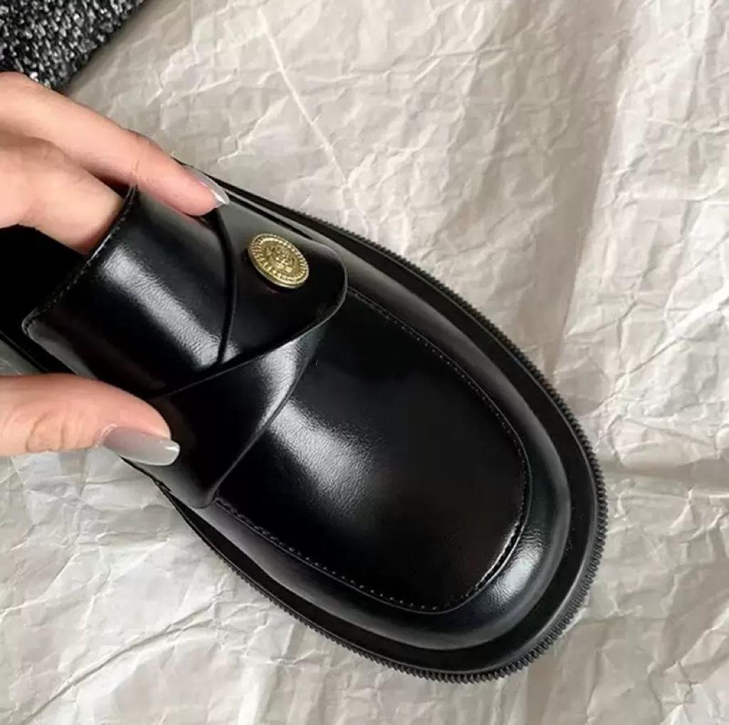 Sheepskin version~ super soft leather platform loafers women's small gold buckle thick heel single shoes black British lazy small leather shoes