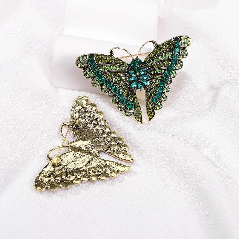 Retro Rhinestone Inlaid Butterfly Brooch Sparkling Cute Jewelry for Women Coat Valentine's Day Gift for Lover