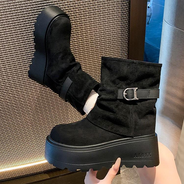 [Fanfuna] Snow Boots Women's 2025 Autumn New Retro Versatile Height-increasing Casual Sports Breathable Muffin Shoes