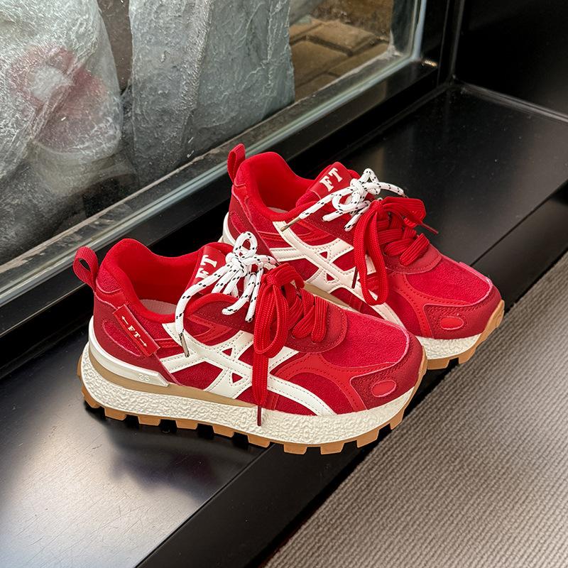 

Толстоподошвенные кроссовки «папины» женские 2025 осень новая легкая роскошь взрыв повседневная мода увеличивающие рост спортивные маленькие белые туфли 40 красный