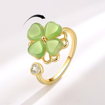 Europäischer und amerikanischer neuer drehbarer grüner Opal-Vierblatt-Kleering für Damen, vielseitige Mode-Ringöffnung