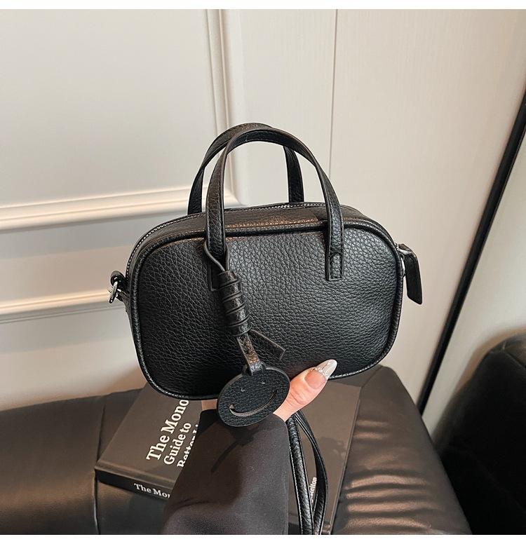 Popular fashion smiley face crossbody small bag women's 2025 spring new retro shoulder women's bag