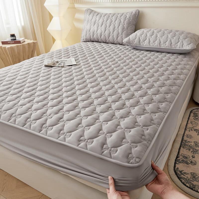 Red Bean Class A Padded Fitted Mattress Protector