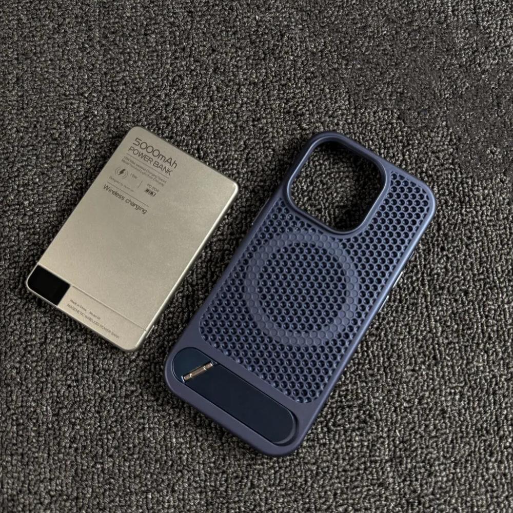 Applicable To IPhone16promax Invisible Bracket Magnetic Suction Apple 15 Honeycomb Mesh Cooling Creative Mobile Phone Case 14
