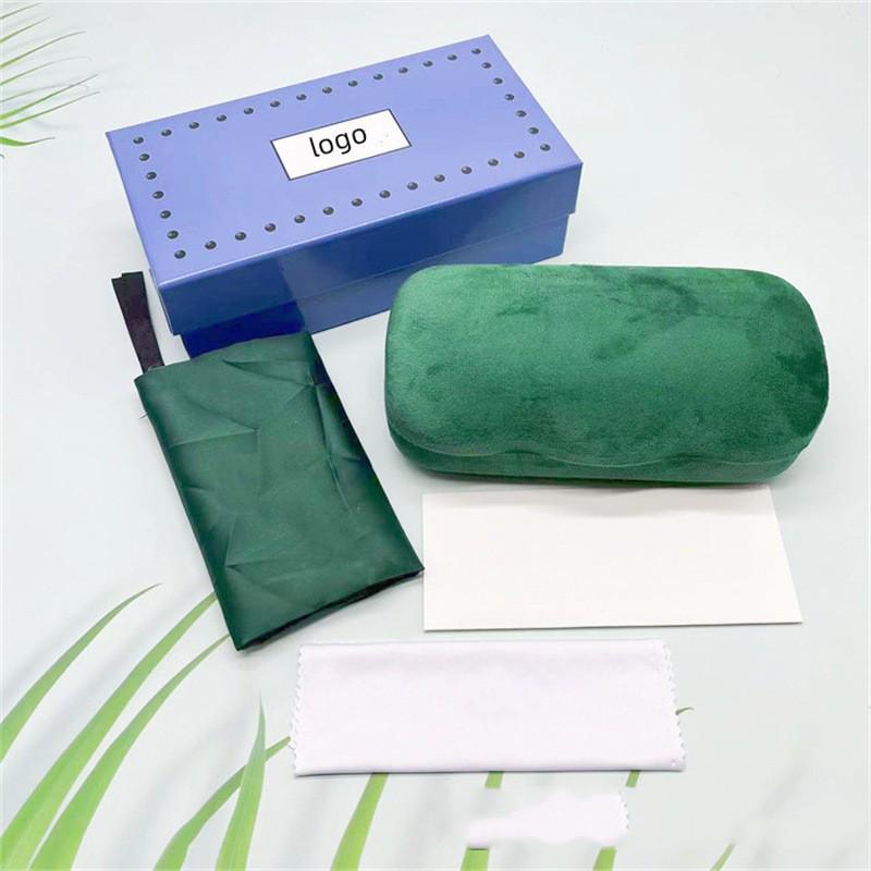 Set Ochelari de Soare Originali Boutique: Include cutie asortată, pânză și manual