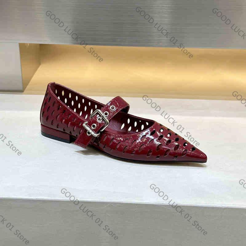 Módní dámské boty Mary Jane v římském stylu, pletené a vyřezávané, léto 2025, nové ploché boty na jeden knoflík, módní sandály, trend
