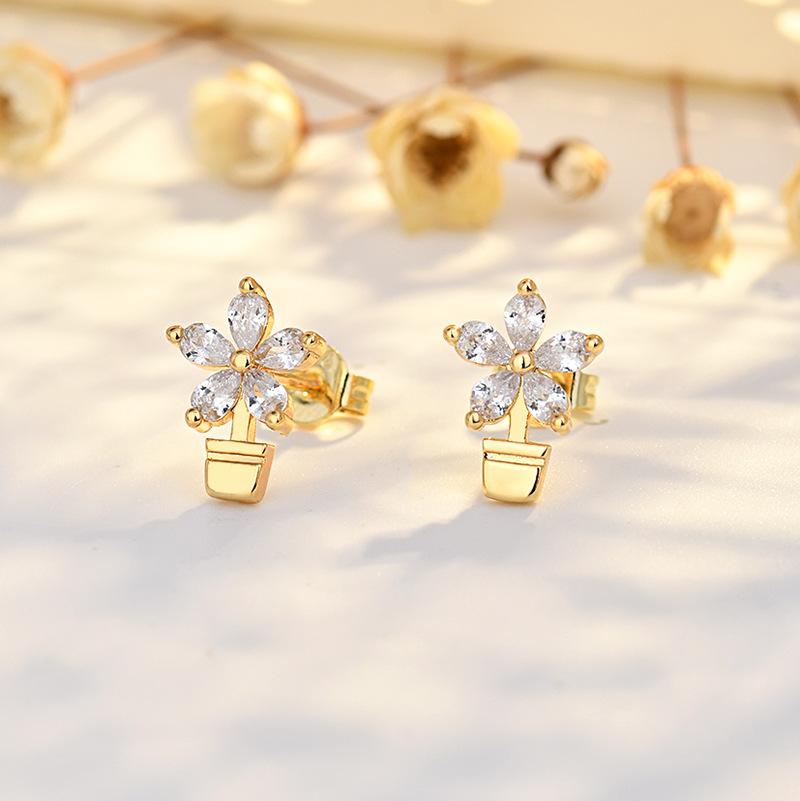 Flower Earrings for Students' Forest Series Simple and Fresh Hot Petal Earrings