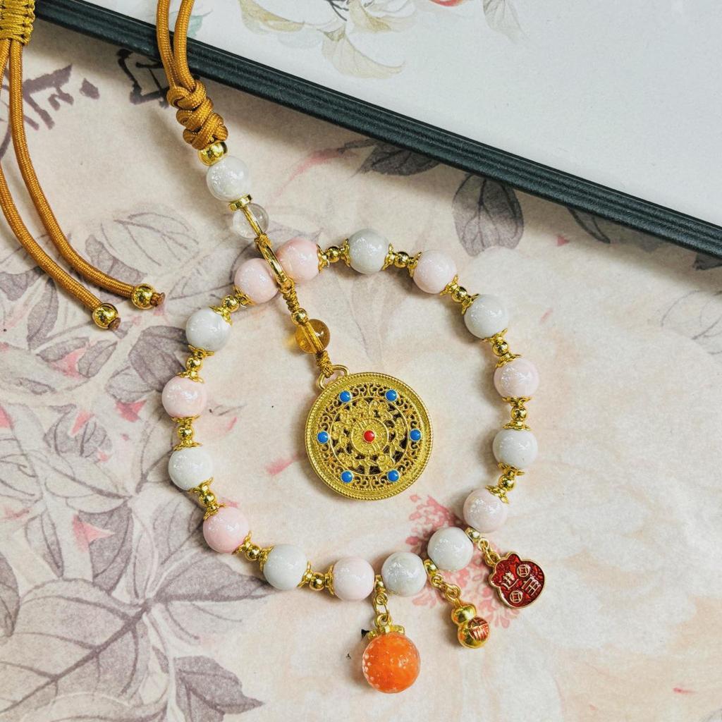 Pendentif de voiture Dieu de la richesse Lingyin Wulu de Hangzhou: Boulier Coloré pour Décoration de Véhicule Haut de Gamme, Symbolisant la Paix et la Fortune