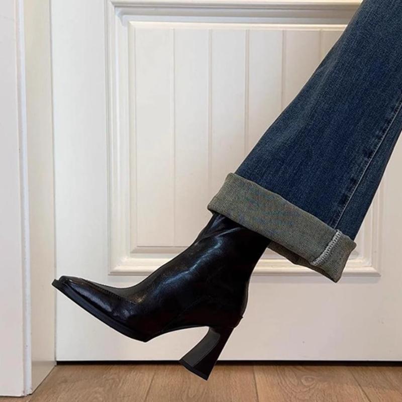 Women's High Heels 2026 Autumn Winter New Vintage Chunky Heel Short Boots Comfortable Height Increase Waterproof Fashion Boots