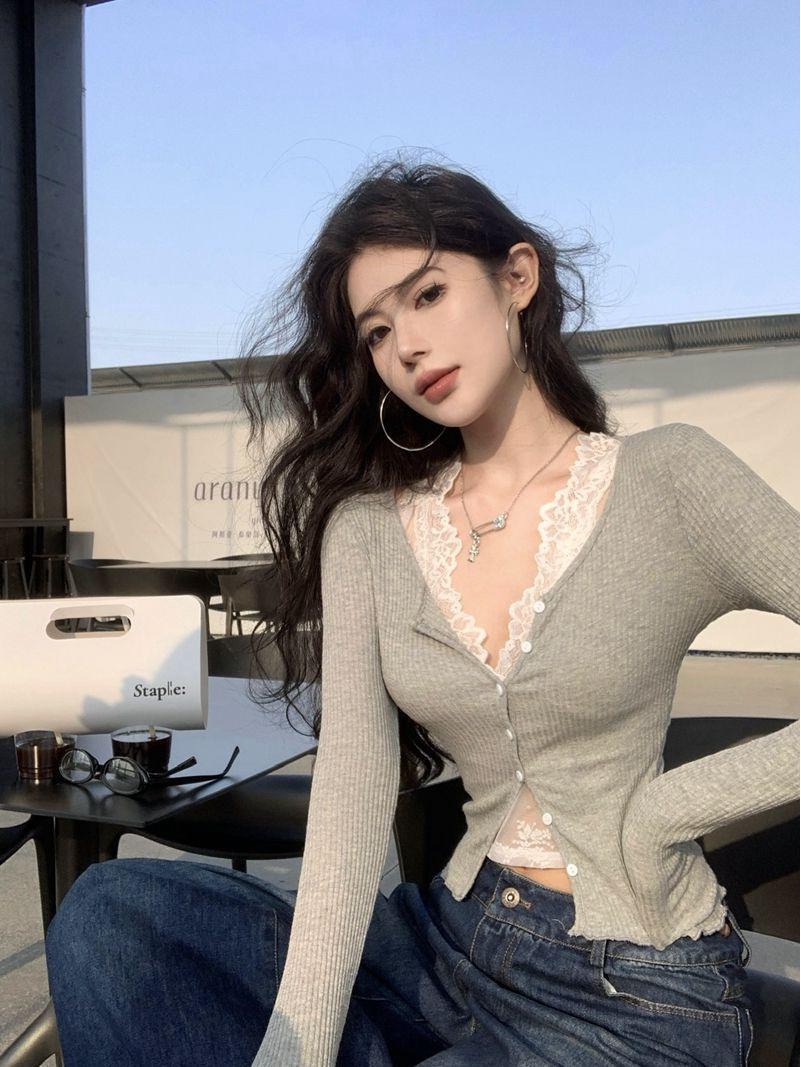 

Многослойный кардиган с кружевом и V-образным вырезом: Осенний сексуальный шикарный двухкомпонентный топ S