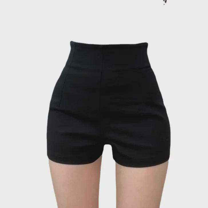 Women's High-Waist Slim-Fit White Three-Quarter Shorts - Casual Elastic Hip Hugging Hot Pants for Autumn 2024