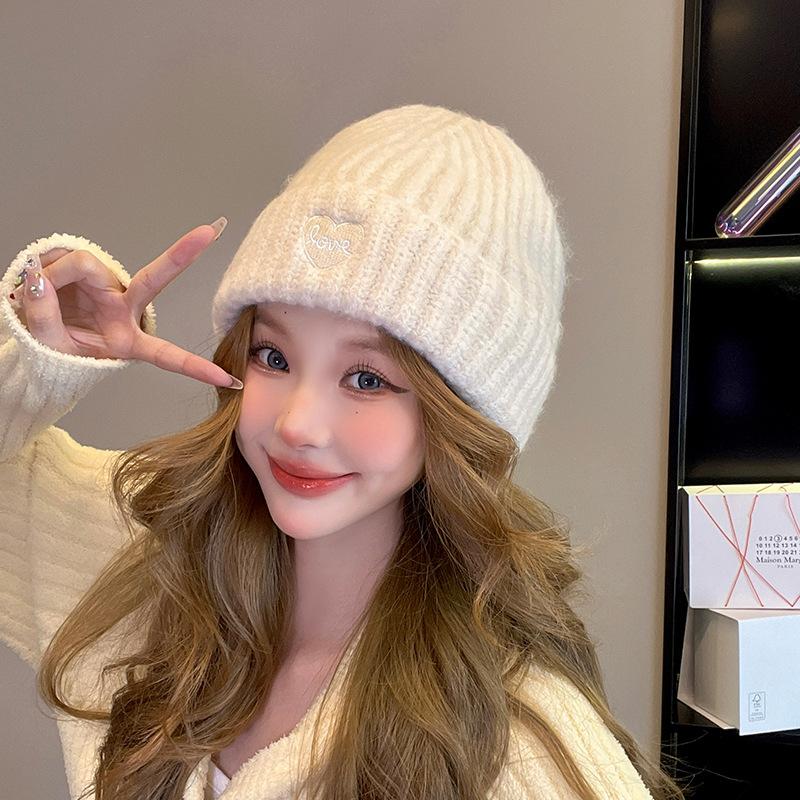 Women's Autumn and Winter New Face Showing Small Wool Hat Encore Red and White Warm and Simple Love Embroidery Knitted Hat