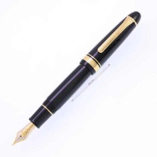 

USED Sailor King Profit ST Fountain Pen 21K Gold Medium Nib чорний