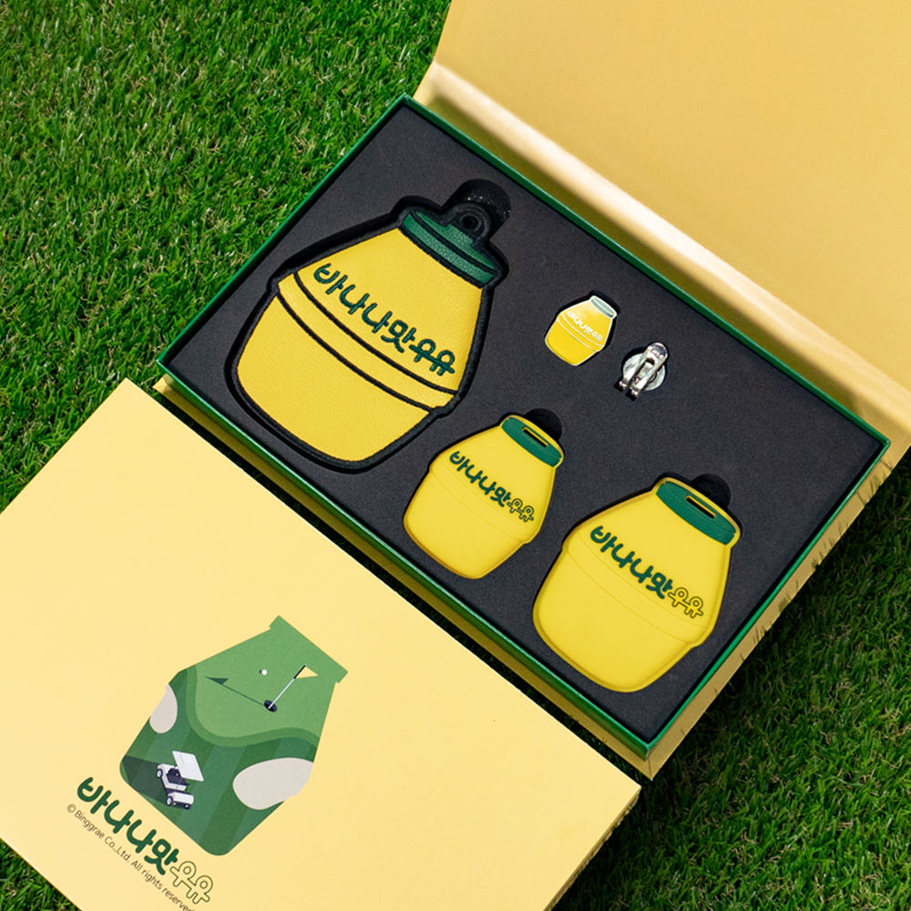 

Official Binggrae Banana Milk Premium Golf Gift Set - [Towel + Name Tag + Putter Keeper + Ball Marker]