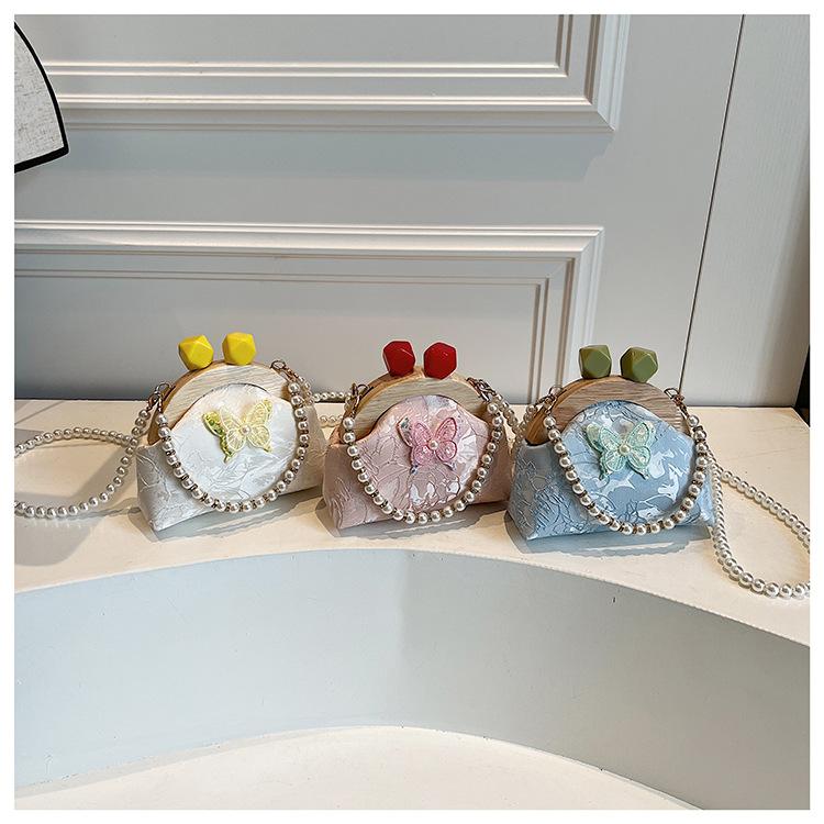 Summer embroidery small bag women's new fashion bamboo joint portable mouth gold bag pearl chain messenger bag