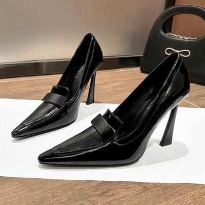 High Heels Damen 2025 Neu Retro Spitz Royal Sister Einzelne Schuhe Casual Business Schwarz Dünner Absatz Lackleder High Heels