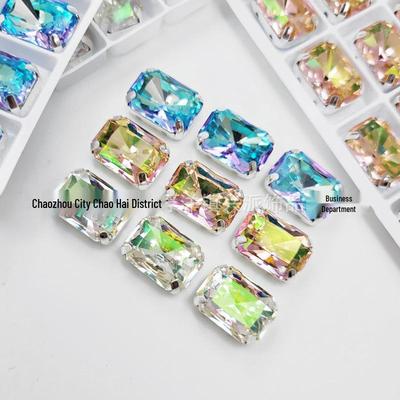 Nail art – Strass e decorazioni per unghie