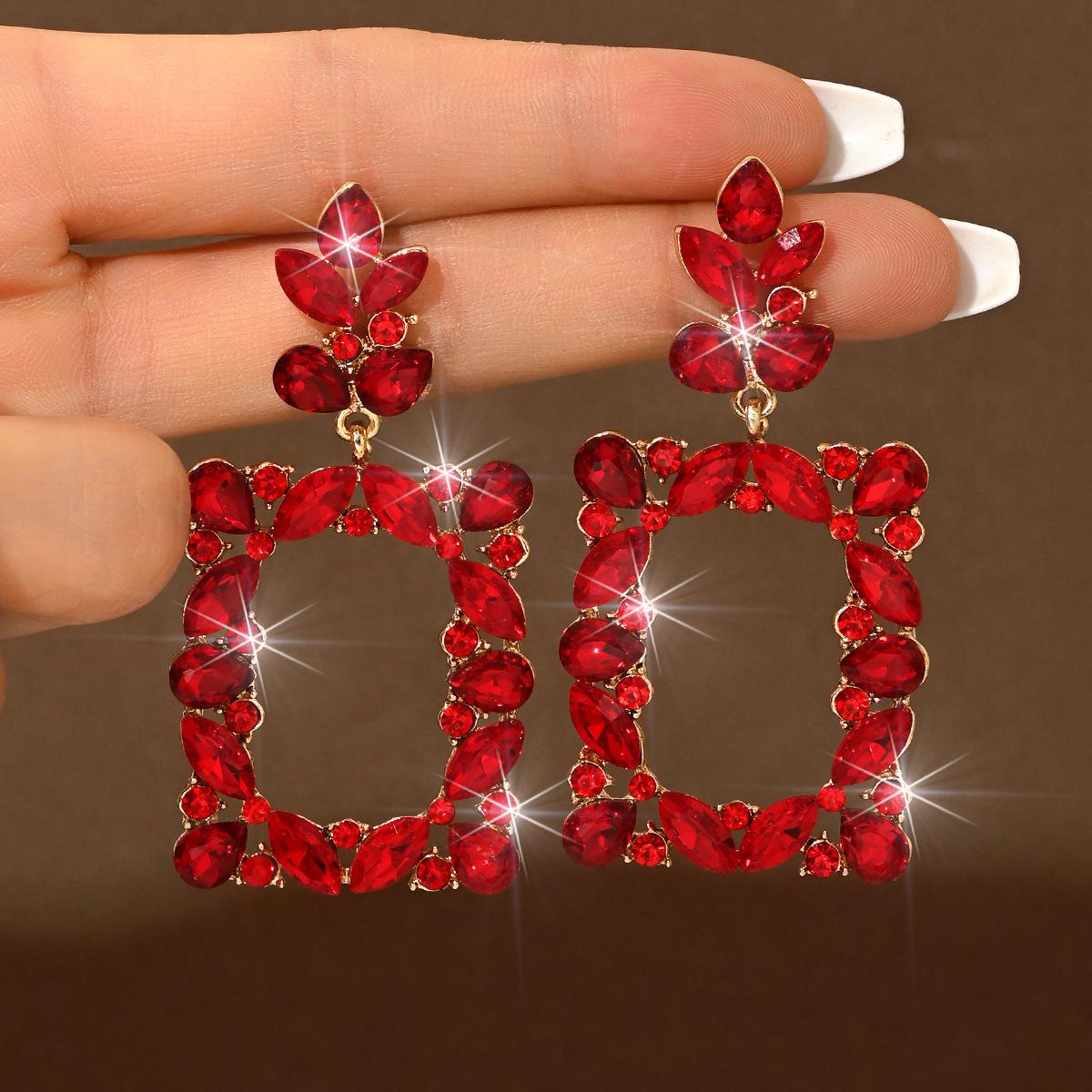 

Exaggerated Geometric Colored Diamond Flower Earrings Retro Hollow Alloy Diamond-Encrusted Flower Earrings Earrings Women