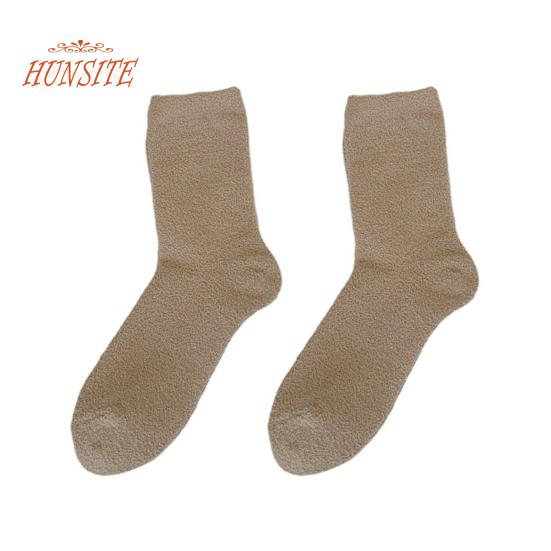 

1 пара бархатных носков Macaron кораллового цвета, уютные, теплые, удобные, утолщенные мягкие зимние домашние носки средней длины с ковровым покрытием хаки