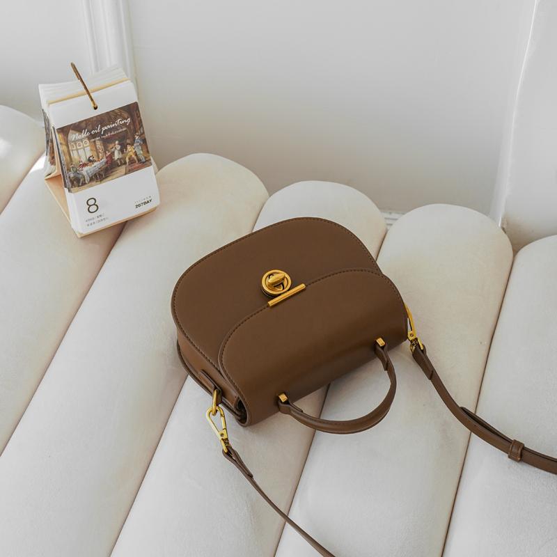 Light Luxury Niche Design Bag, Retro Saddle Bag, Small Versatile Hand-held Shoulder Crossbody Bag