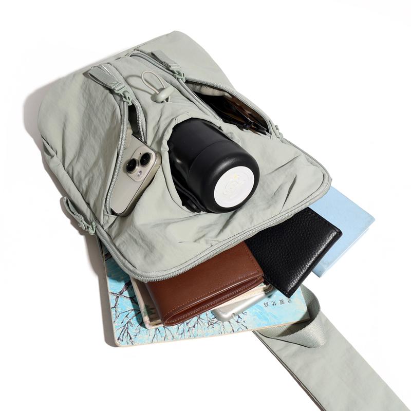 Multifunkční náprsní taška Pánská taška přes rameno Dámská velkokapacitní sportovní crossbody taška s držákem na vodu