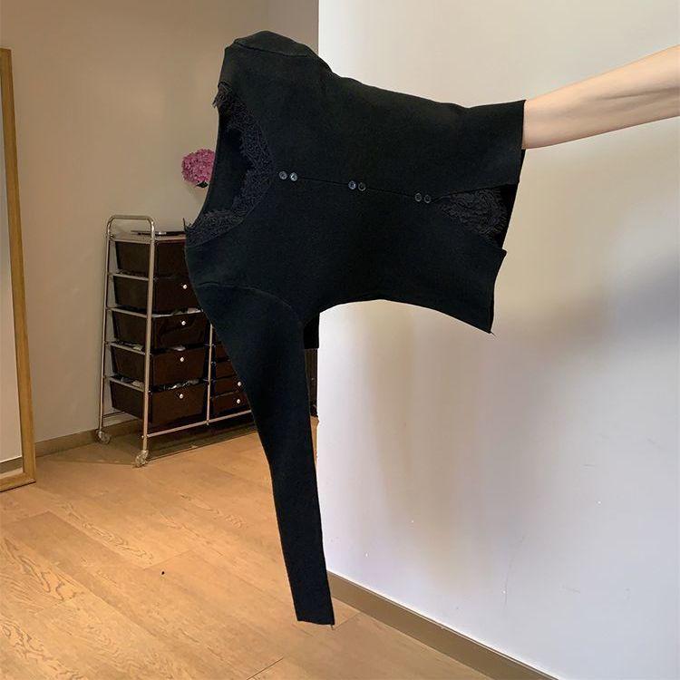 Niche V-Neck Lace Patchwork Knitwear: Autumn/Winter Slimming Cinched Waist Long Sleeve Top for Women
