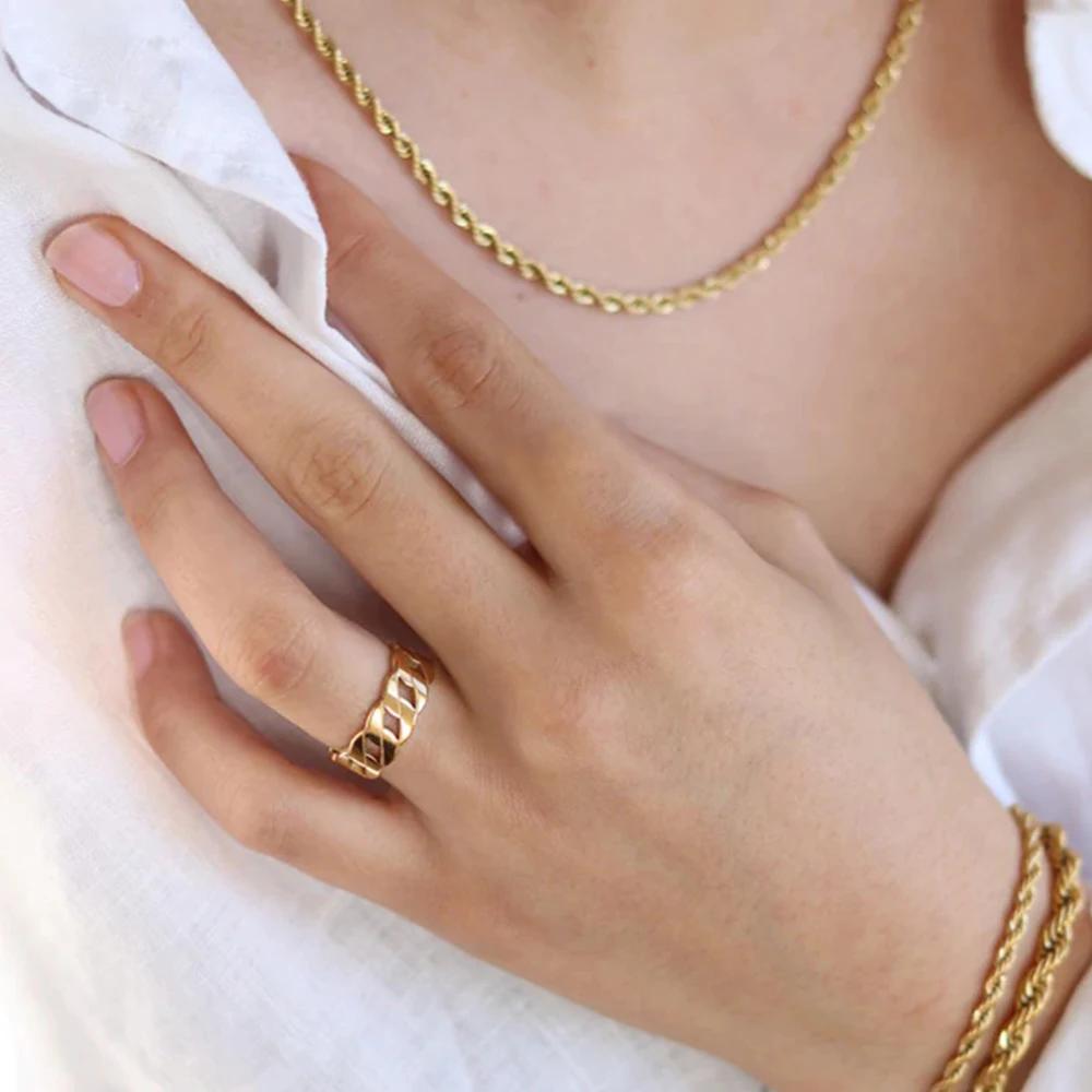 EManco Gold Color Stainless Steel Minimalist Hollow Chain Ring Gender-Neutral Daily Commute Office Jewelry for Effortless Eleg