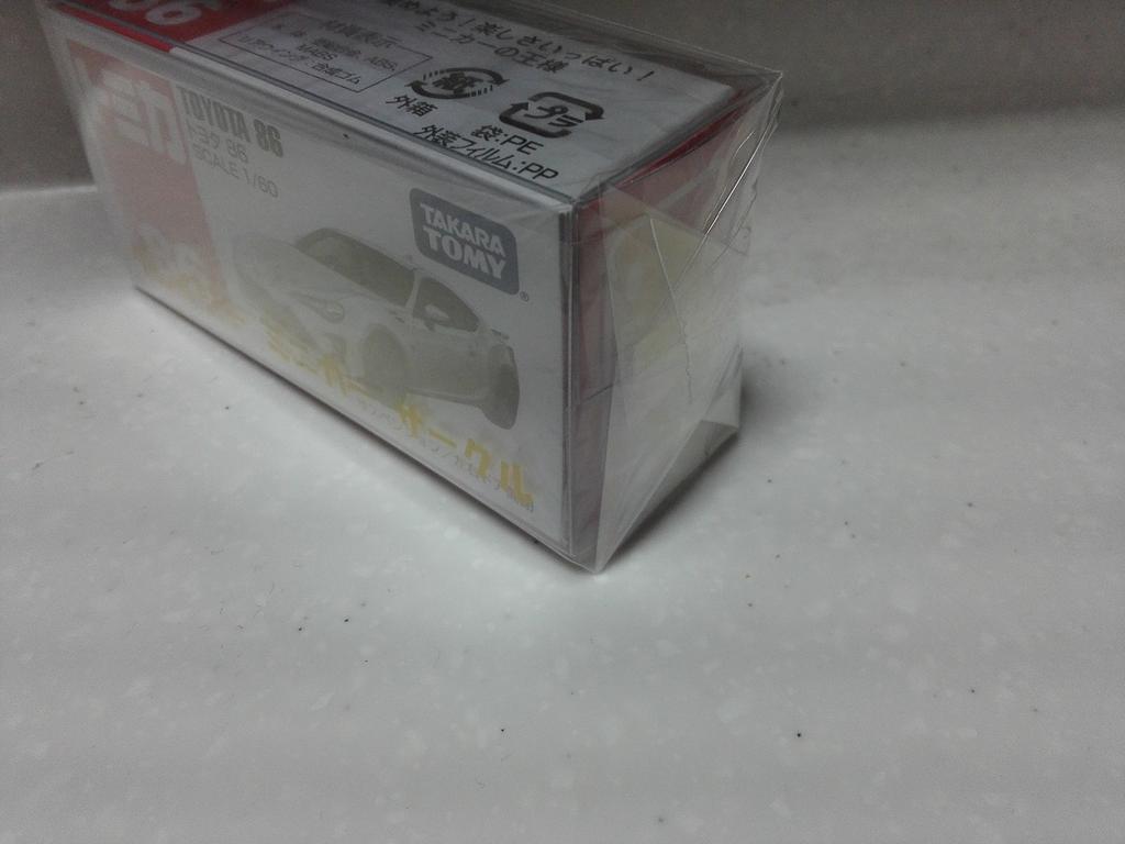 Tomica 86 Toyota 86 Standard Color Crazy Miniature Car Circle with Case No.