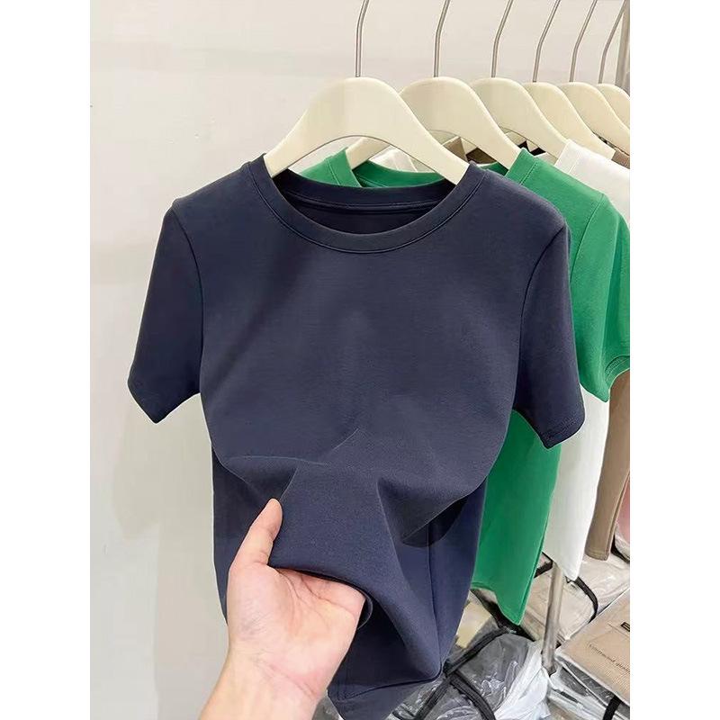 Women's Pure Cotton Short-Sleeve T-Shirt: Straight Shoulder, Stylish, Versatile, Solid Color Base Layer for Spring, Summer, and Autumn.