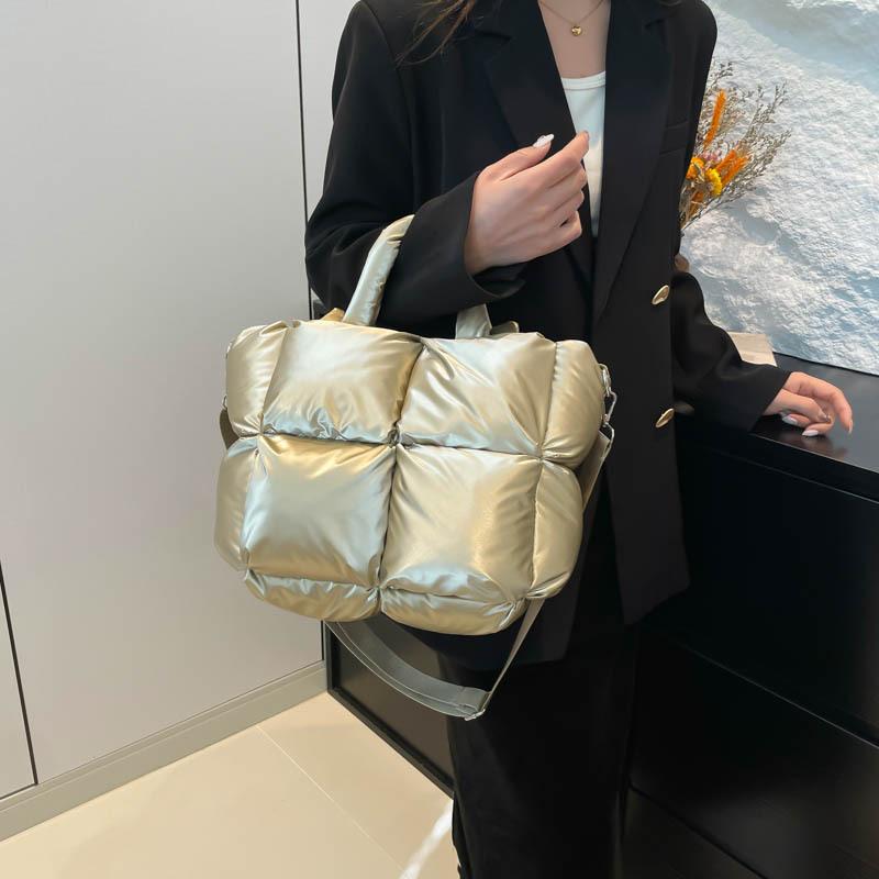 Cotton Clothing Handbag Autumn and Winter Large-capacity Bag Women's Bag Fashion Commuter Shoulder Bag Space Cotton Underarm Bag