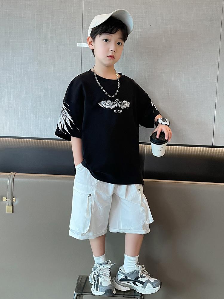Children's clothing, boys' short sleeved T-shirt, summer clothing, 2026 new item, mid size children's summer half sleeved boys' top
