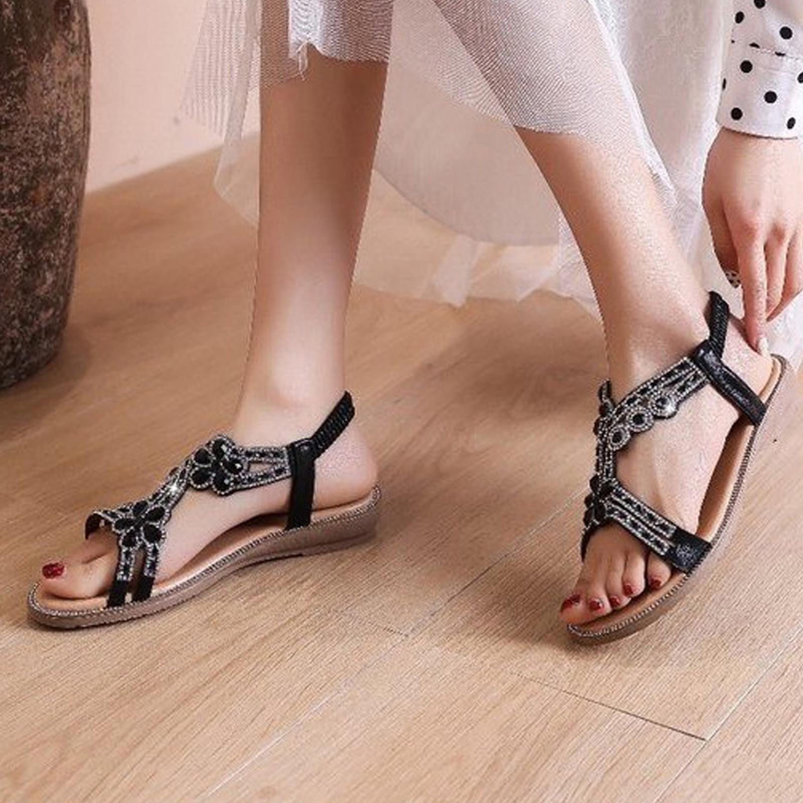 Летние женские богемные эластичные сандалии на плоской подошве с кристаллами и цветами пляжная обувь 37 чёрный 1675₽