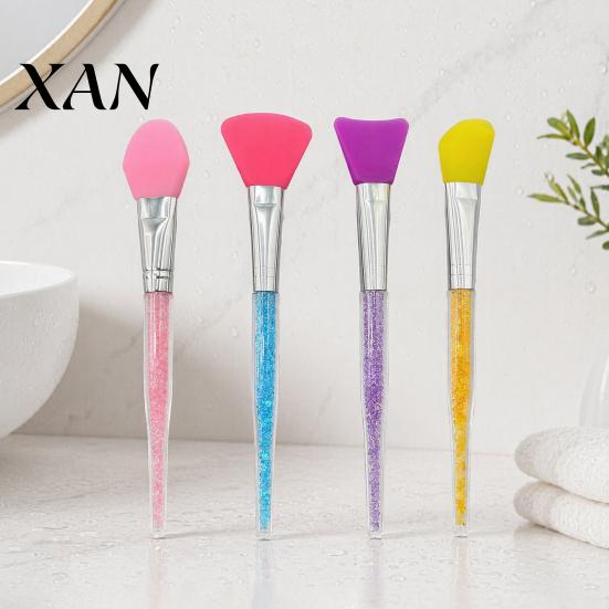 Silicone Face Brush Mask Applicator Brush, Facial Mud with Non-Slip Gentle Rhinestone Handle, Hairless Clay Tools Spreading Tool