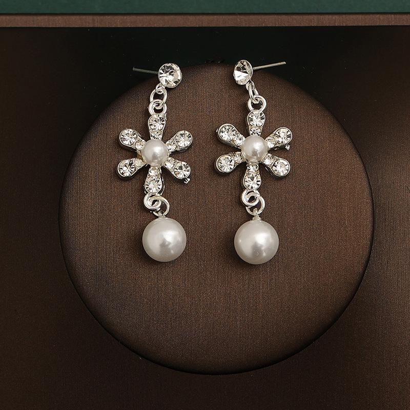 Set di Collana e Orecchini alla Moda in Stile Coreano: Accessori Perfetti per Matrimonio Sposa