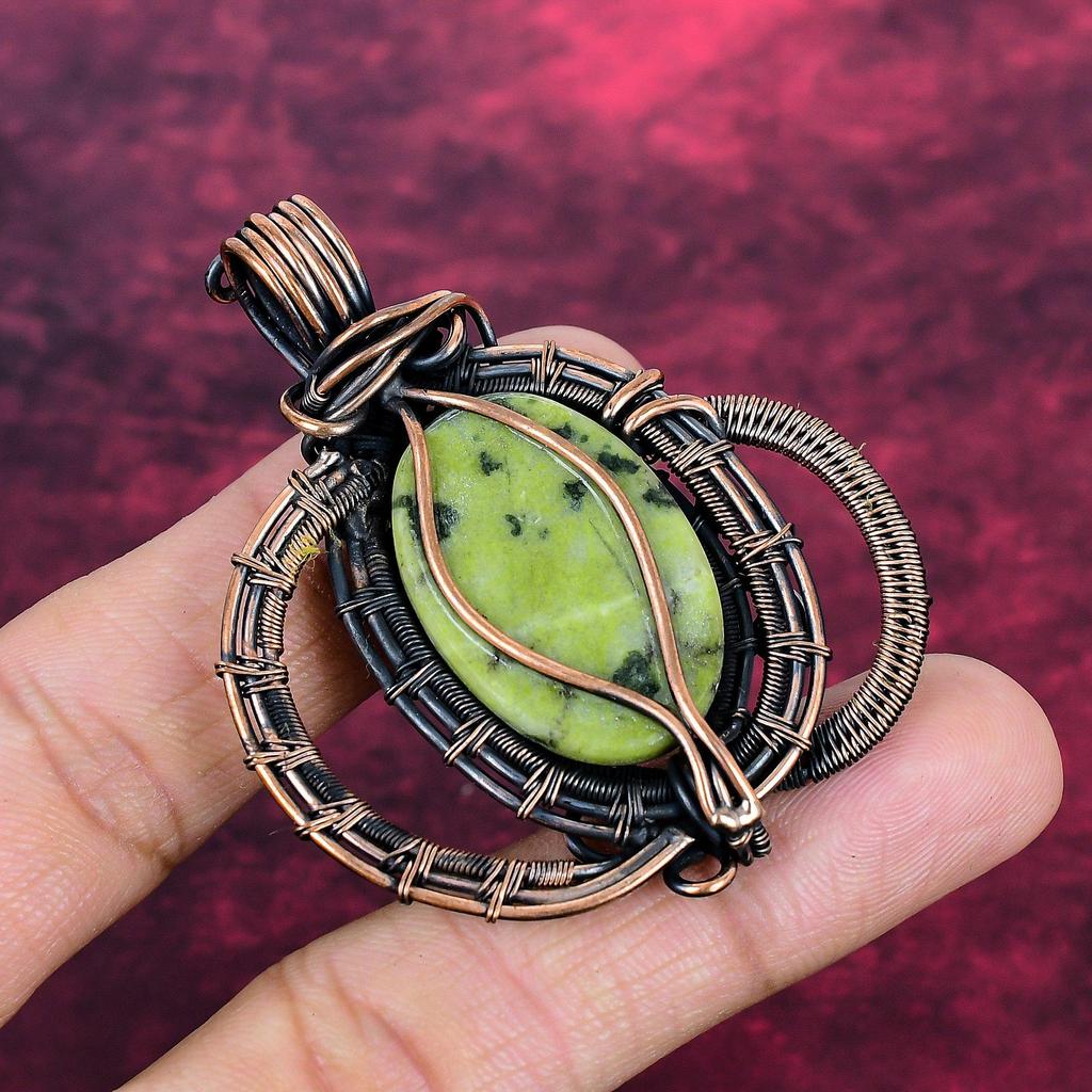 Serpentine Gemstone Pendant Copper Wire Wrapped Decent Jewelry Gifts For Mother