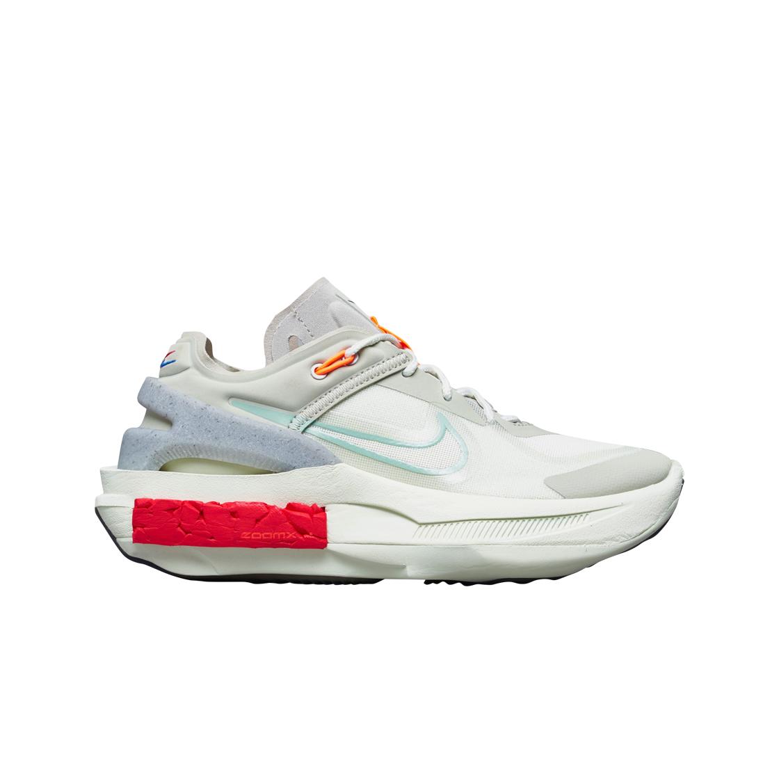 

(w) Nike Fontanka Edge Stone 220